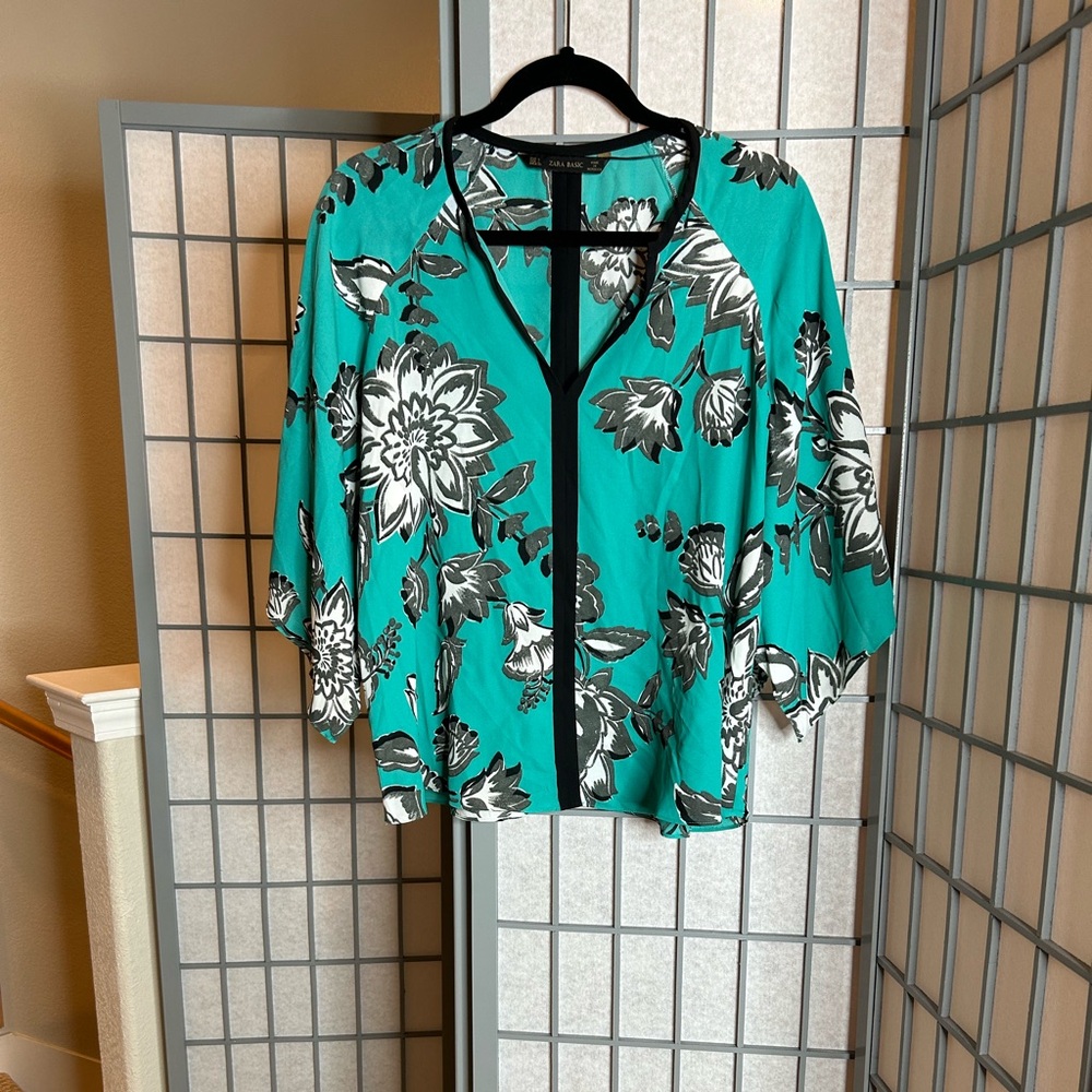 Zara Green and Black Floral Blouse